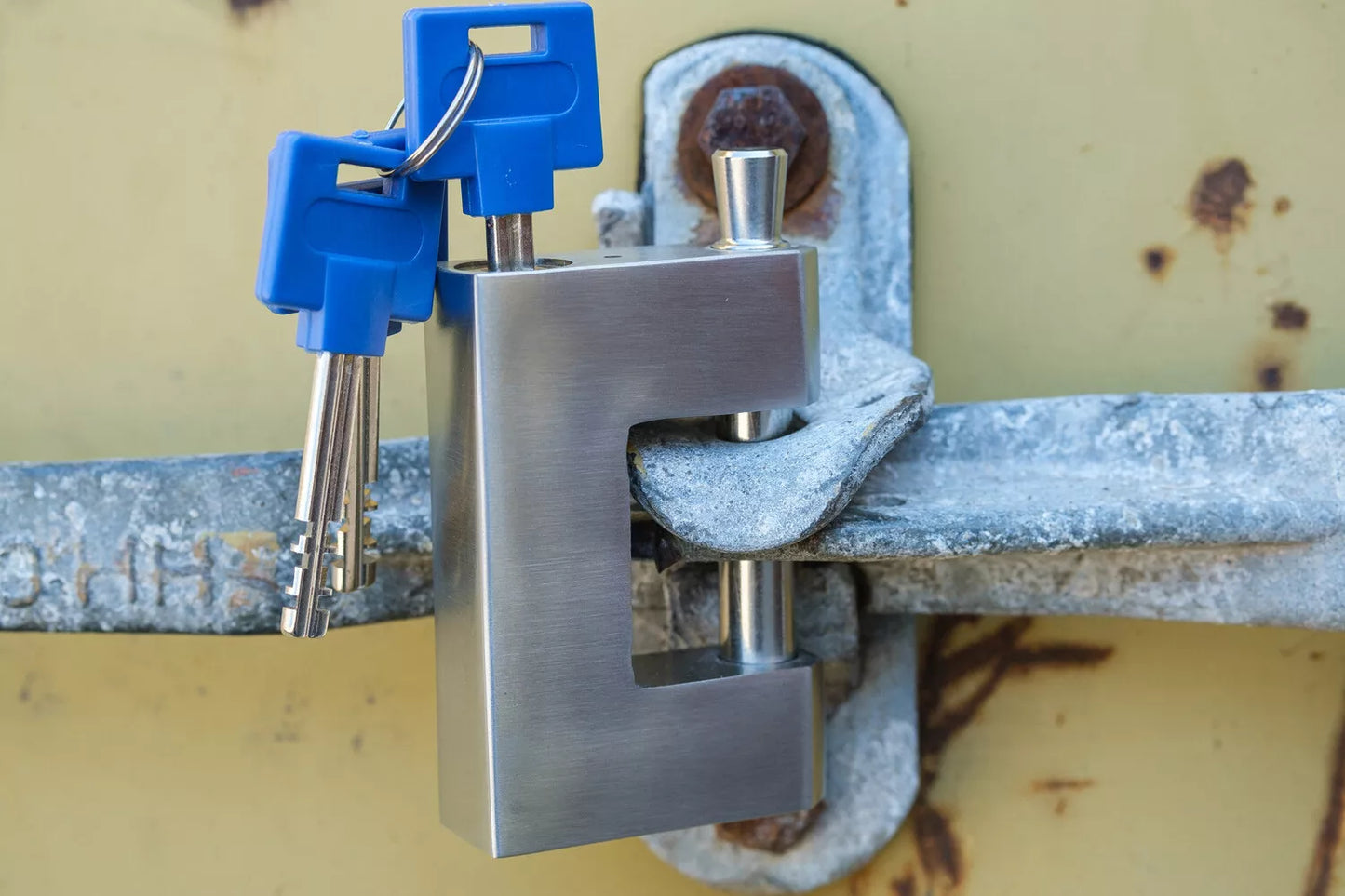 (1) Container Bolt On Lock Box (1) Container Padlock for Shipping Containers